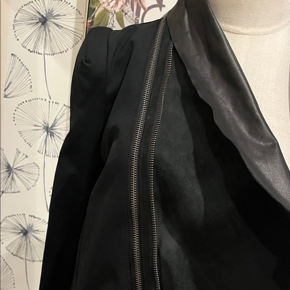 Elizabeth and James 4 Elegant Black Women's Jacket - Picture 4 of 5